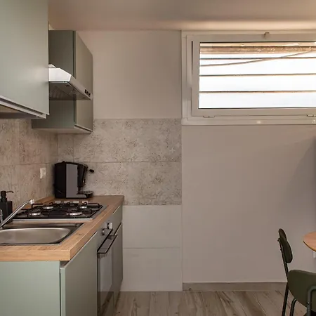 Dodo Casa E Per Vacanze Апартаменты *